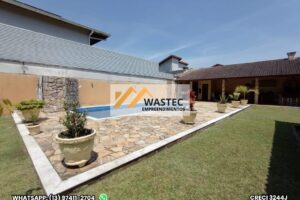 Ref.: R$1.300.000,00 Casa térrea com 3 suítes com piscina (81315)