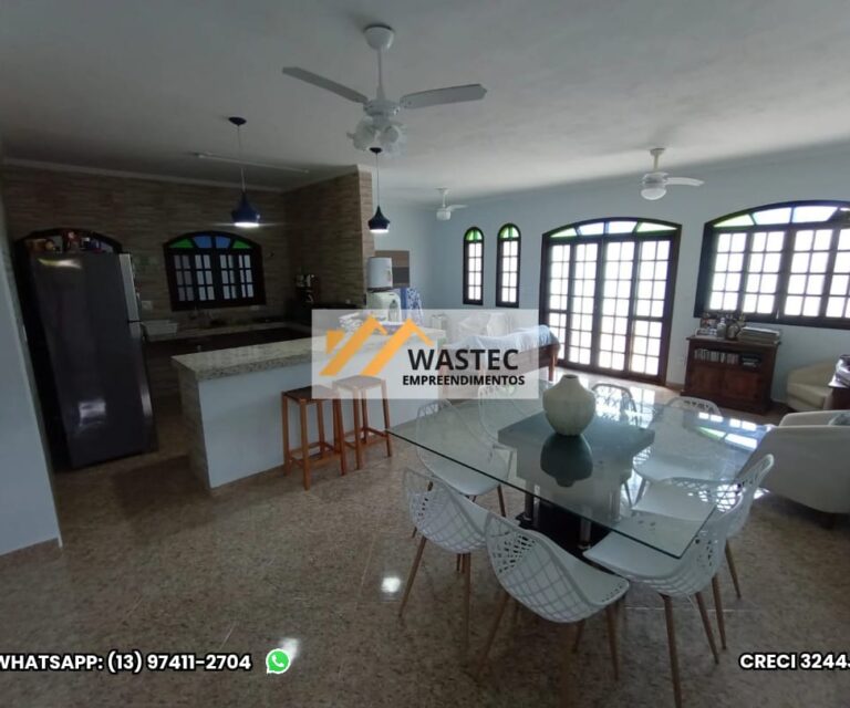 Ref.: R$600.000,00 Casa térrea com 2 dorm e 1 suíte, área de lazer com piscina (80838)
