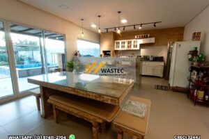 Ref.: 480.000,00 Casa Térrea com 2 Suítes, Área de Lazer com Piscina e Churrasqueira (81221)