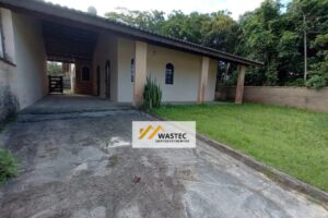 Ref.: R$450.000,00 Casa Térrea com 3 dorm, sendo uma suíte e churrasqueira (81234)