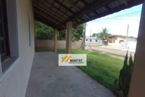 Ref.: R$450.000,00 Casa Térrea com 3 dorm, sendo uma suíte e churrasqueira (81234)