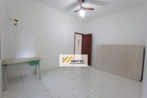 Ref.: R$450.000,00 Casa Térrea com 3 dorm, sendo uma suíte e churrasqueira (81234)