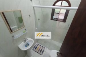 Ref.: R$450.000,00 Casa Térrea com 3 dorm, sendo uma suíte e churrasqueira (81234)