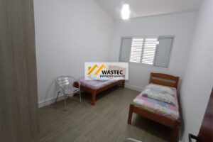 Ref.: R$900.000,00 Casa térrea com 3 dormitórios, sendo 1 suíte, área de churrasqueira (80847)