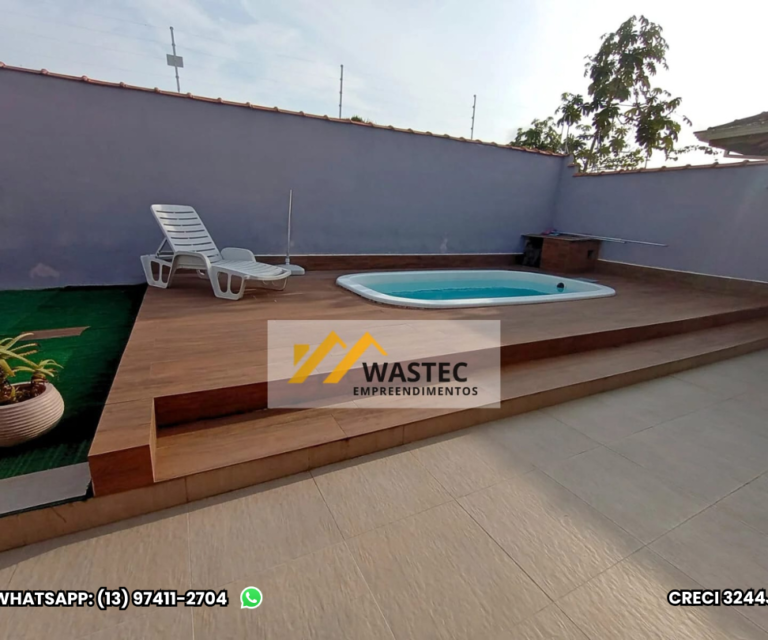 Ref.: 700.000,00 Casa Térrea com 3 Suítes, Piscina e Churrasqueira (80044)