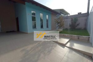 Ref.: 700.000,00 Casa Térrea com 3 Suítes, Piscina e Churrasqueira (80044)