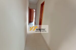 Ref.: 700.000,00 Casa Térrea com 3 Suítes, Piscina e Churrasqueira (80044)