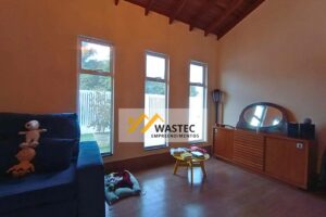 Ref.: 700.000,00 Casa Térrea com 3 Suítes, Piscina e Churrasqueira (80044)
