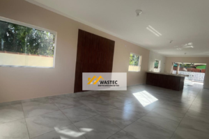 Ref.: R$ 897.000,00 Casa térrea com três dormitórios e uma maravilhosa área de lazer com piscina (80468)