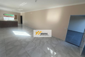 Ref.: R$ 897.000,00 Casa térrea com três dormitórios e uma maravilhosa área de lazer com piscina (80468)