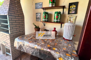 Ref.: R$550.000,00 Casa Térrea com 2 dorms, Piscina e Churrasqueira (81139)